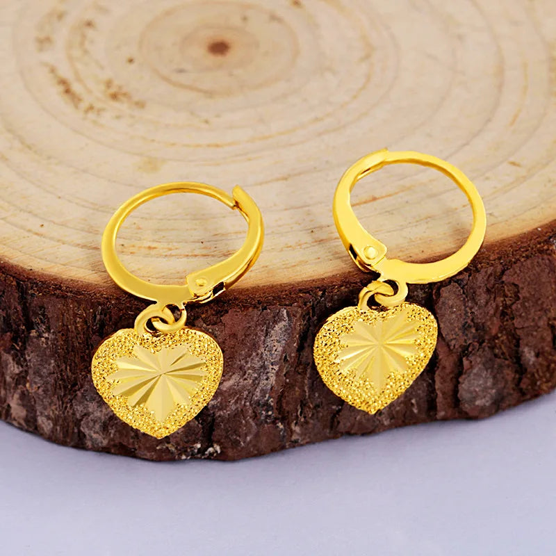 Pendientes Corazón AURFU • Corazones Eternos chapados en oro 18K
