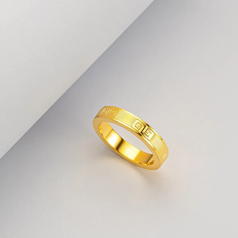 Anillo Geométrico Dorado AURFU • Armonía y Equilibrio chapado en oro 18K