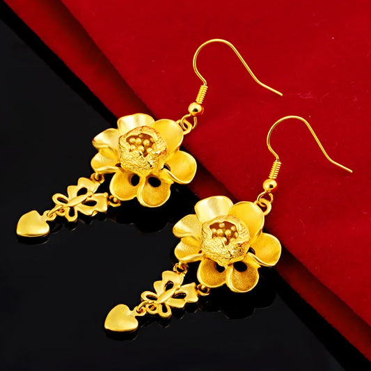 Pendientes Flor y Corazón AURFU • Elegancia Floral chapados en oro 18K