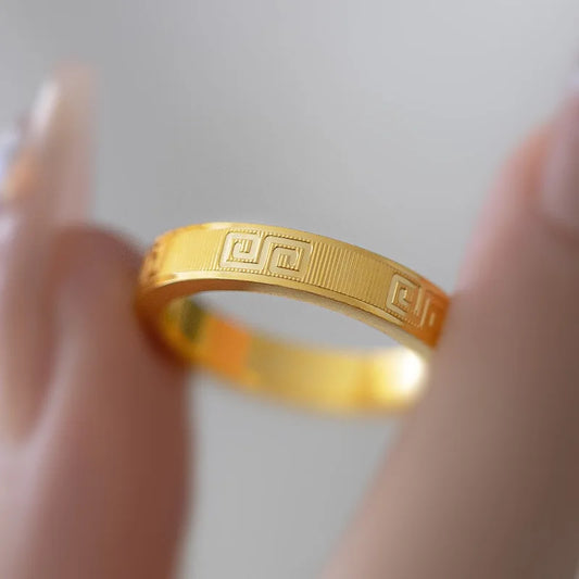 Anillo Geométrico Dorado AURFU • Armonía y Equilibrio chapado en oro 18K